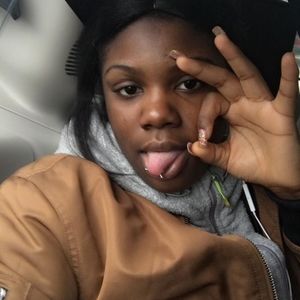 Meet your Posher, Monaèe